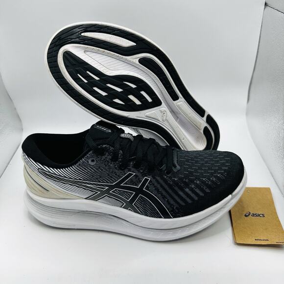 Size 7 - Asics GlideRide 2 Black White Womens’s Running Shoe - Picture 2 of 8